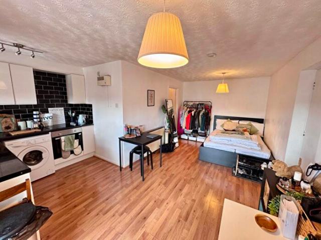 Apartment for rent in Haddon, East Midlands