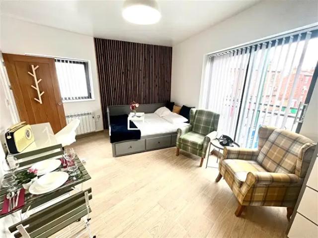 Apartment for rent in The Park, City of Nottingham