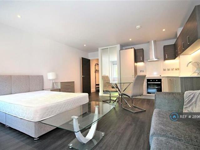 Apartment for rent in St Matthew's, Old Wharf