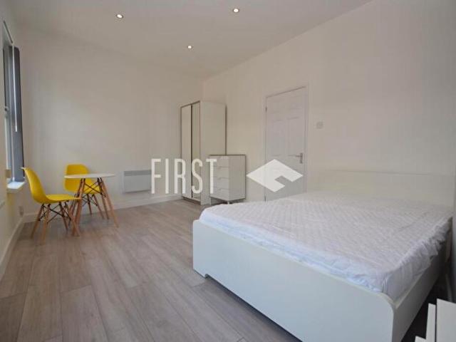 Apartment for rent in Bede Island, Old Wharf