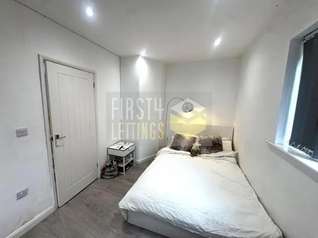 Apartment for rent in Bede Island, Old Wharf
