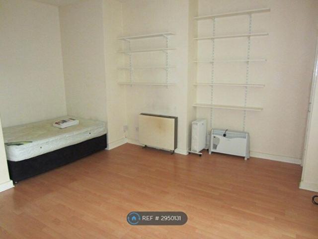 Apartment for rent in Crossmyloof, Scotland