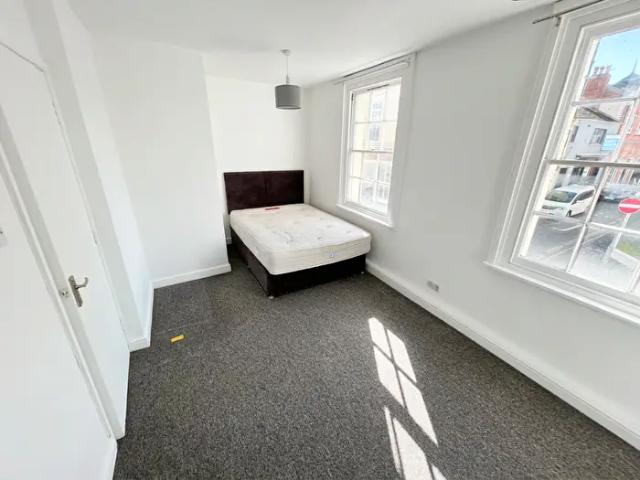 Apartment for rent in Sydenham, Warwick