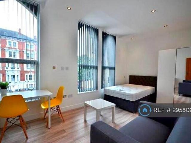 Apartment for rent in Highfields, Old Wharf