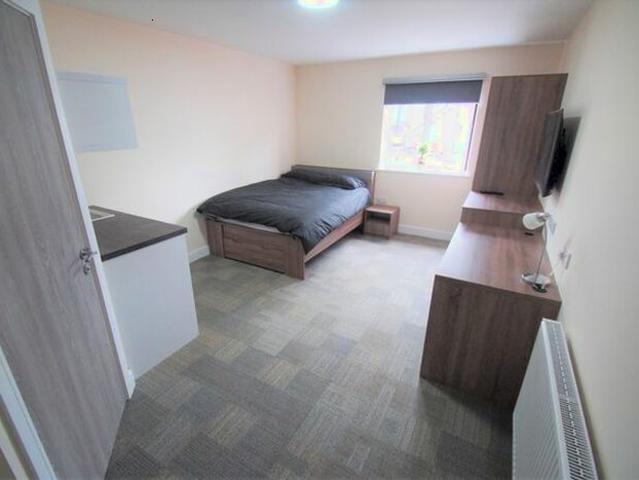 Apartment for rent in Ball Hill, West Midlands