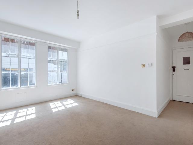 Studio for rent in Saint Pancras, Greater London