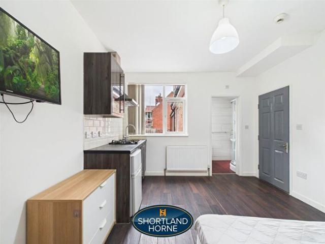 Apartment for rent in Spon End, West Midlands