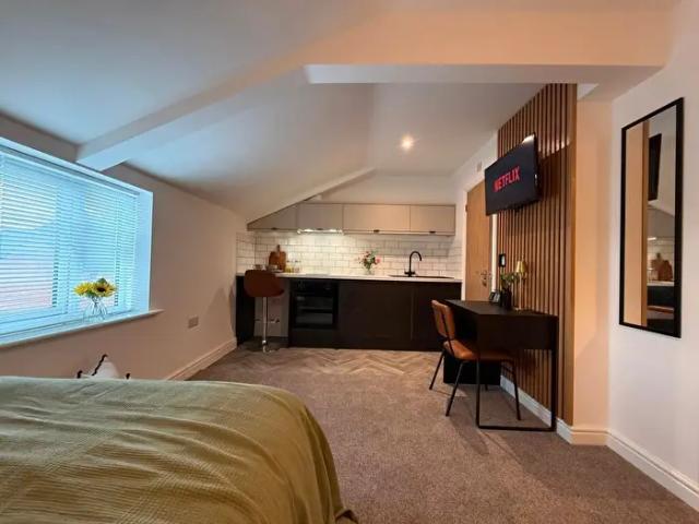 Apartment for rent in Cliff Hill, Green Close