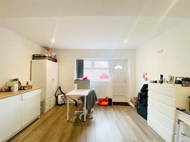 Apartment for rent in Haddon, East Midlands
