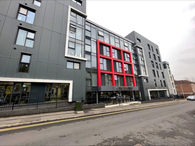 Studio for rent in Spring Park, Luton