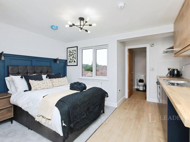 Studio for rent in Gedling