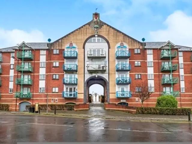 Apartment for rent in Waterfront, Swansea