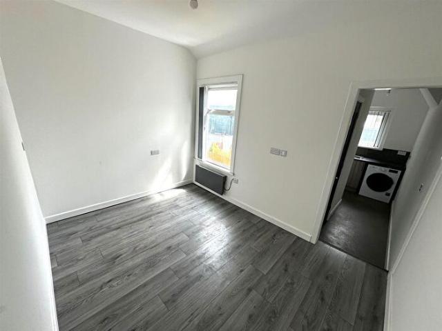 Apartment for rent in Foleshill, West Midlands