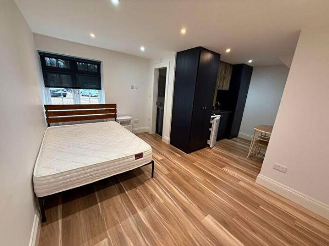 Apartment for rent in Fenny Stratford, Milton Keynes