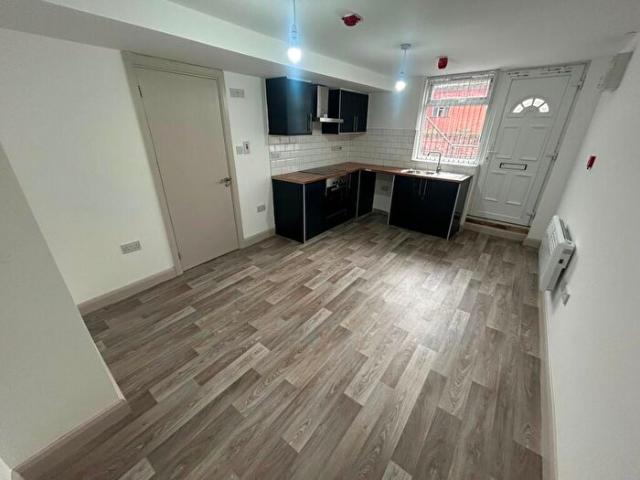 Apartment for rent in Beamhurst, Staffordshire
