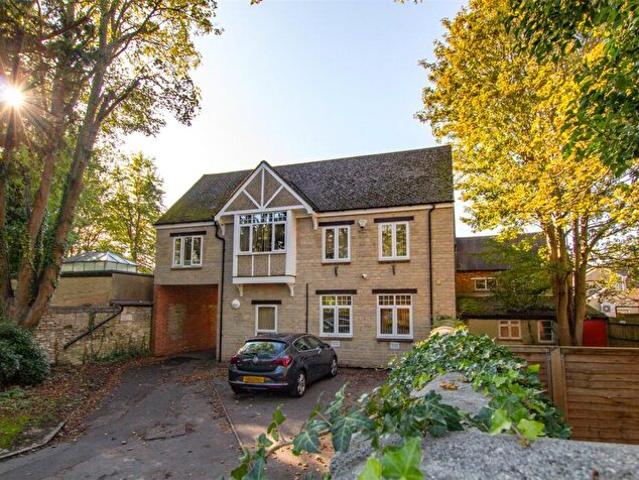 Apartment for rent in Black Bourton, Oxfordshire