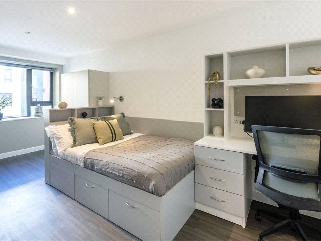 Studio for rent in Round Hill, Brighton & Hove