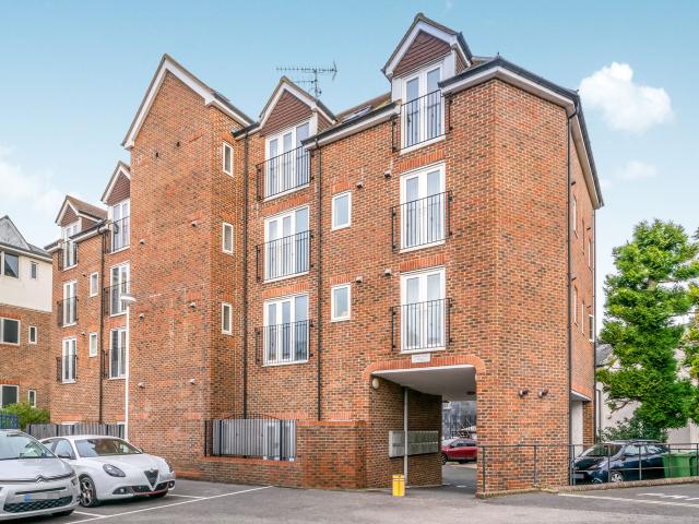 House for rent in New Town, Horsham