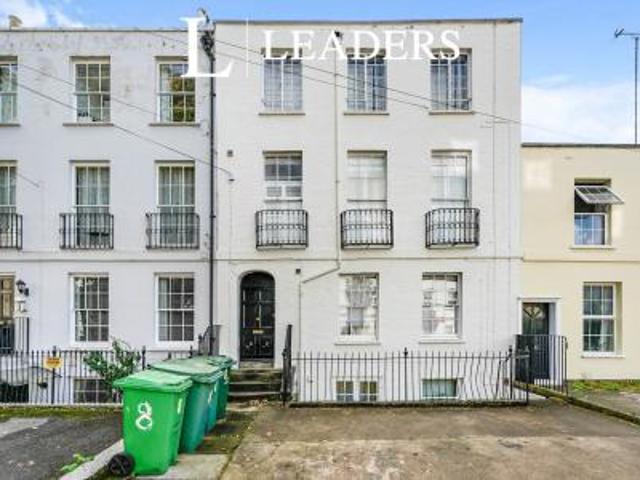 Studio for rent in St Paul’s, Cheltenham