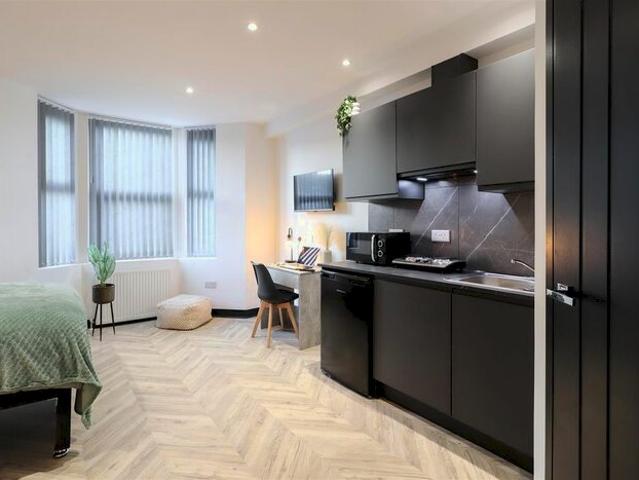 Apartment for rent in Ball Hill, West Midlands