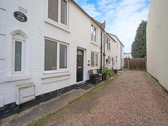 Apartment for rent in Sydenham, Green Close