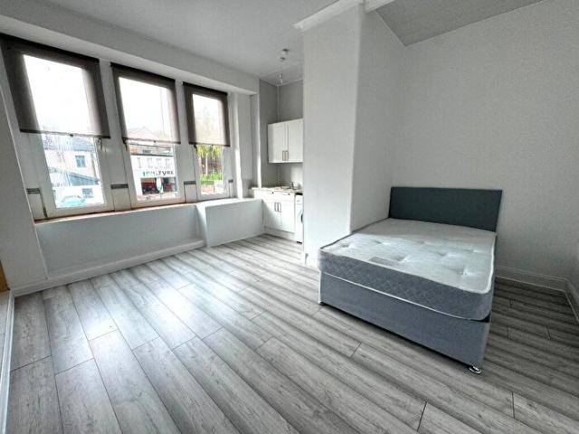 Apartment for rent in Castlehead, Glenburn