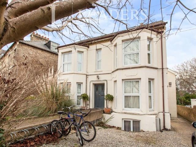 Studio for rent in Chesterton, Arbury