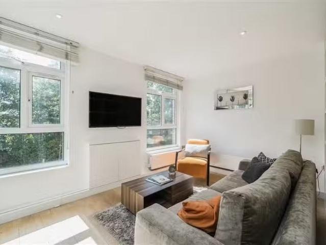 Apartment for rent in Blackheath Park, Blackheath Apartment for rent in Blackheath Park, Blackheath