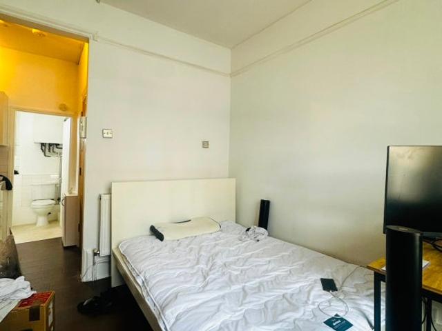 Studio for rent in Islington, Greater London