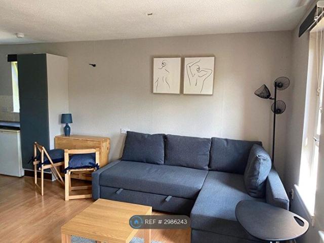 Apartment for rent in North Woodside, Scotland