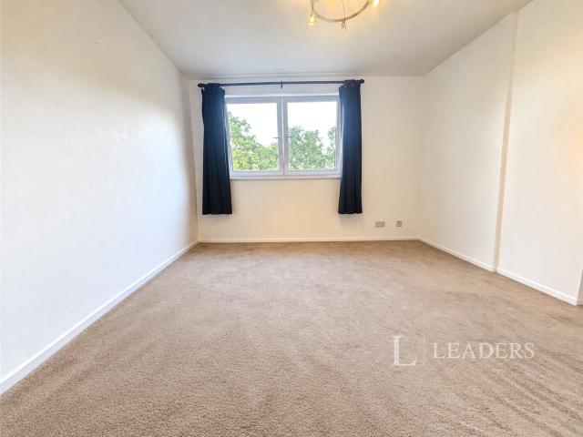 Studio for rent in London Borough of Bromley, Greater London