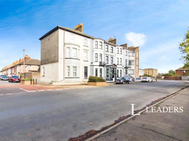Studio for rent in Southtown, Stokesby