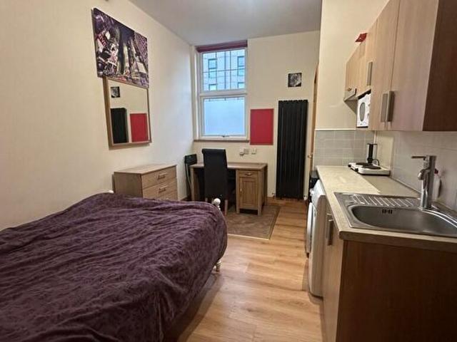 Apartment for rent in Spon End, West Midlands