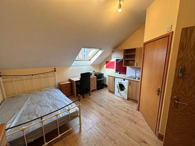 Apartment for rent in Spon End, West Midlands