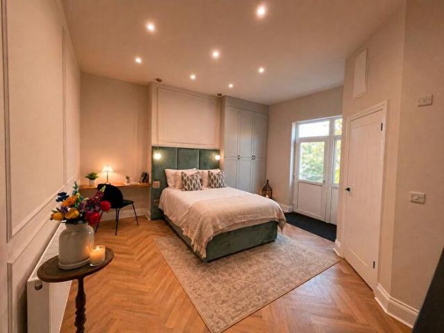 Apartment for rent in Highfields, Old Wharf