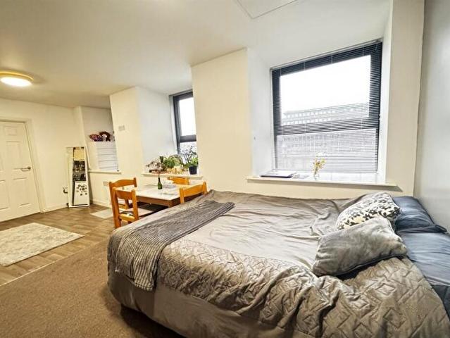 Apartment for rent in The Meadows, Haddon