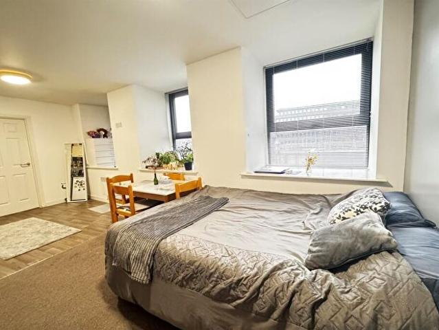 Apartment for rent in The Meadows, Haddon
