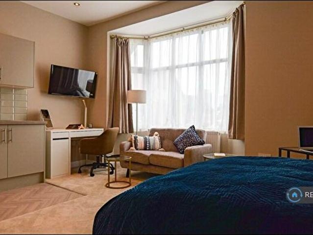 Apartment for rent in Cheylesmore, West Midlands