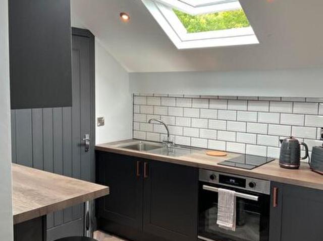 Apartment for rent in Horninglow and Eton, Beamhurst