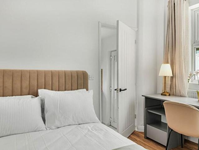 Apartment for rent in Abbey Park, Barton In Fabis