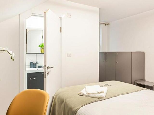 Apartment for rent in Abbey Park, Barton In Fabis