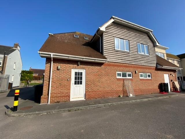 Studio for rent in Felpham, Clapham