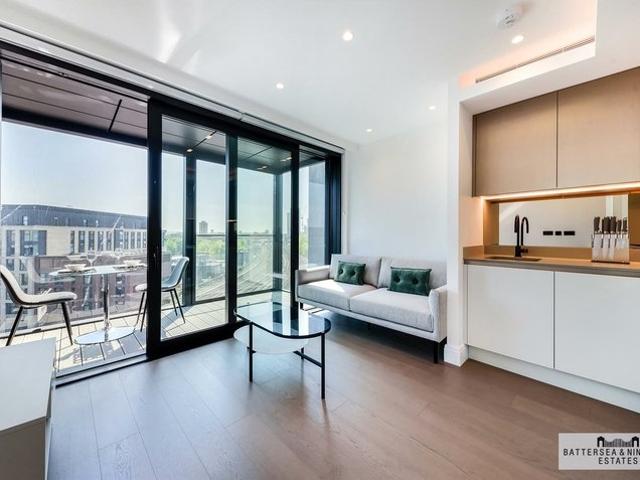Studio for rent in Vauxhall, Greater London