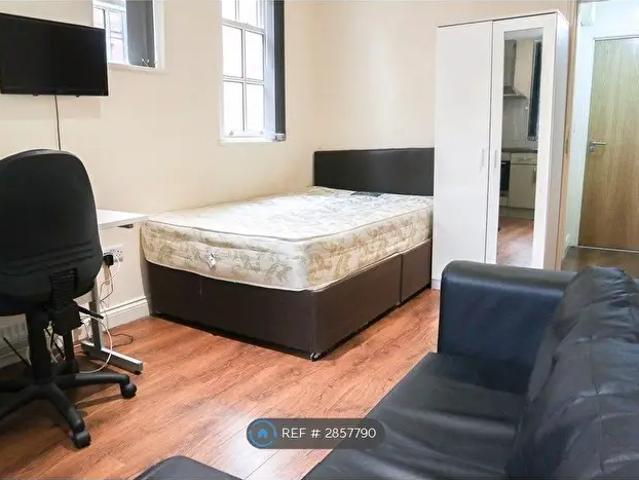 Apartment for rent in Highfields, Old Wharf