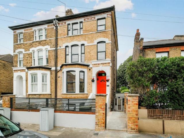 Studio for rent in Wanstead, Leytonstone