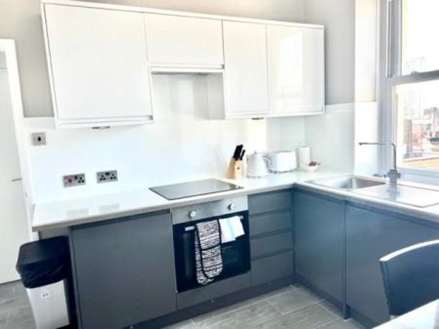 Studio for rent in Round Hill, Brighton