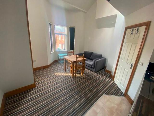 Apartment for rent in Ball Hill, West Midlands