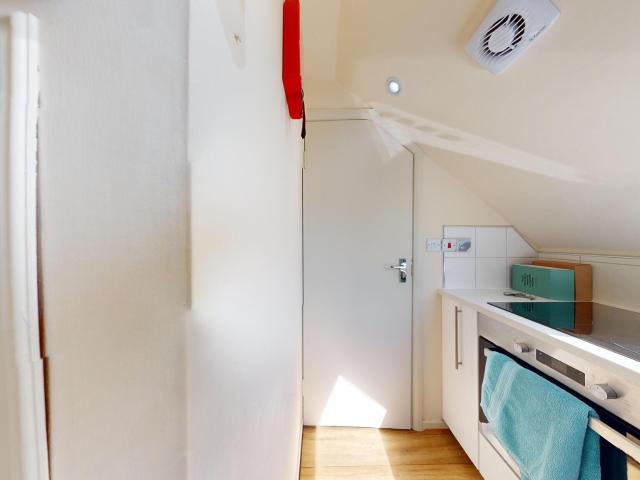 Studio for rent in Cricklewood, Greater London