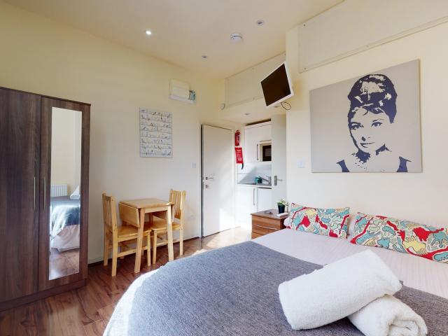 Studio for rent in Kensal Town, Greater London