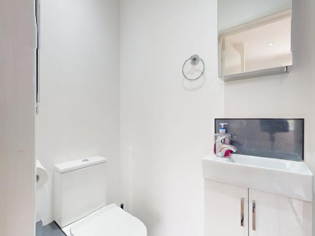 Studio for rent in Cricklewood, Greater London